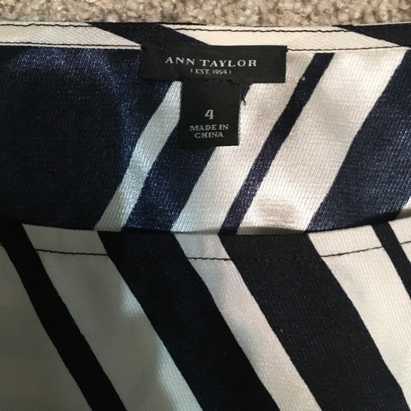 Blouse, Ann Taylor - Picture 2 of 2